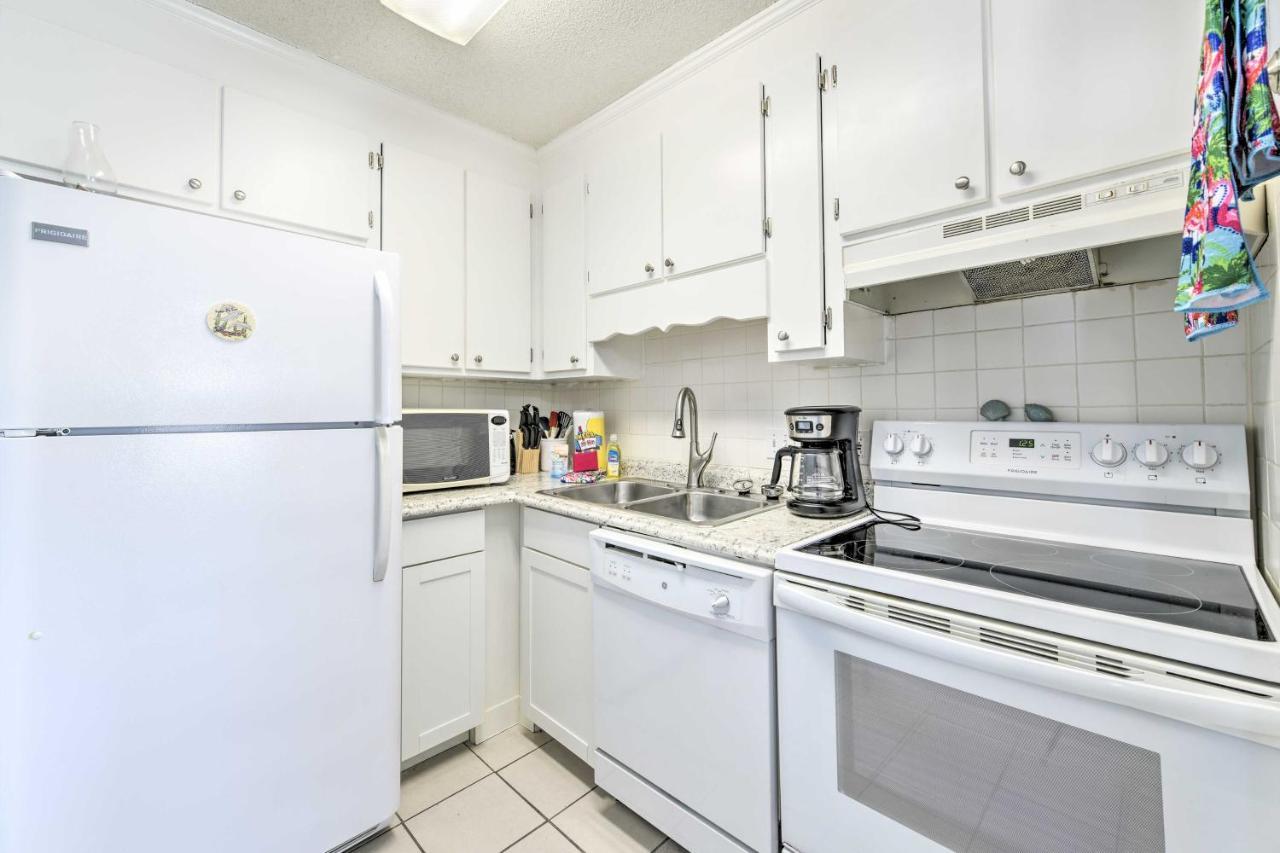 Panama With Patio And Pool Access! Apartment