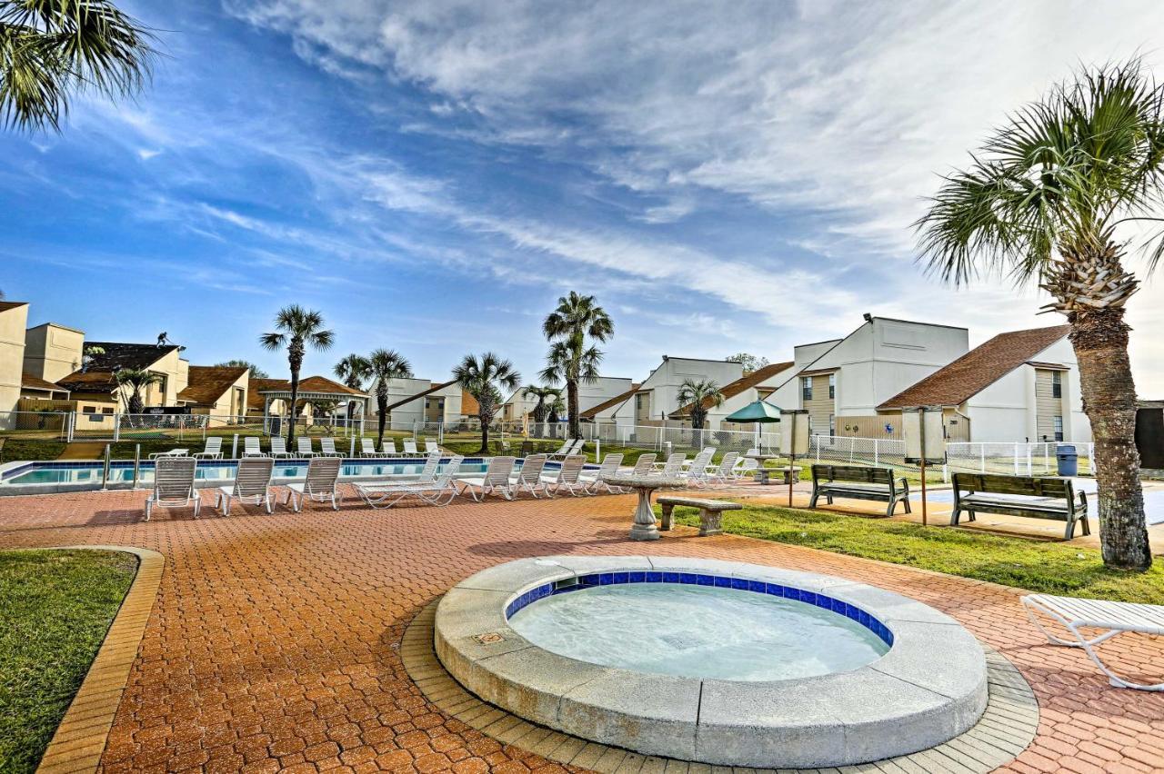 Panama With Patio And Pool Access! Apartment