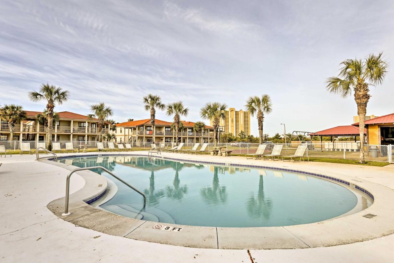 Panama With Patio And Pool Access! *